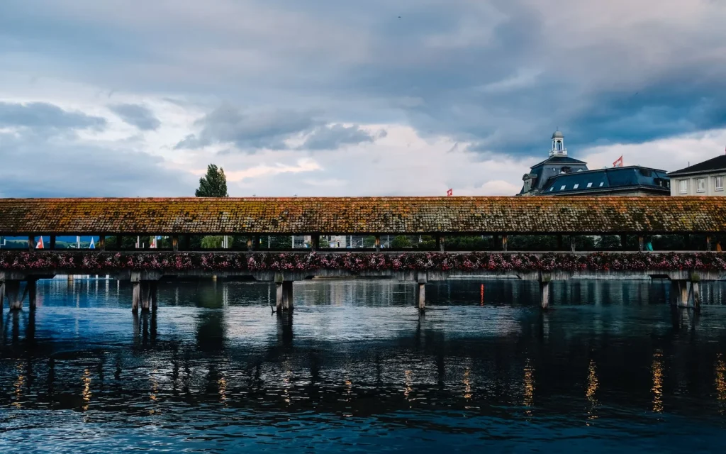 Svizzera in treno in 10 giorni: Zurigo, Lucerna, Interlaken e Montreux