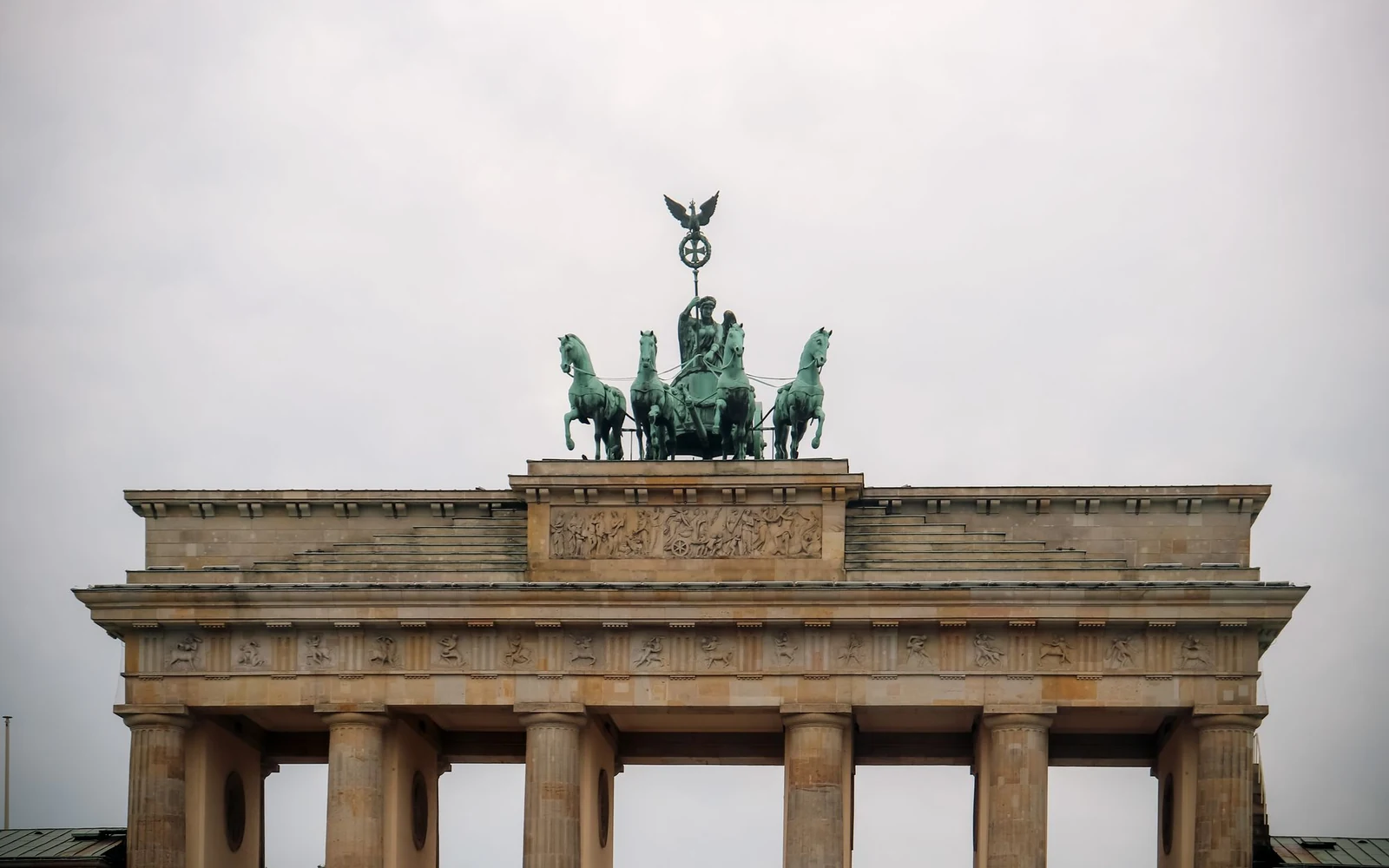 Brandenburg Gate in Berlin, one of the landmarks that can be combined with a central city walk.